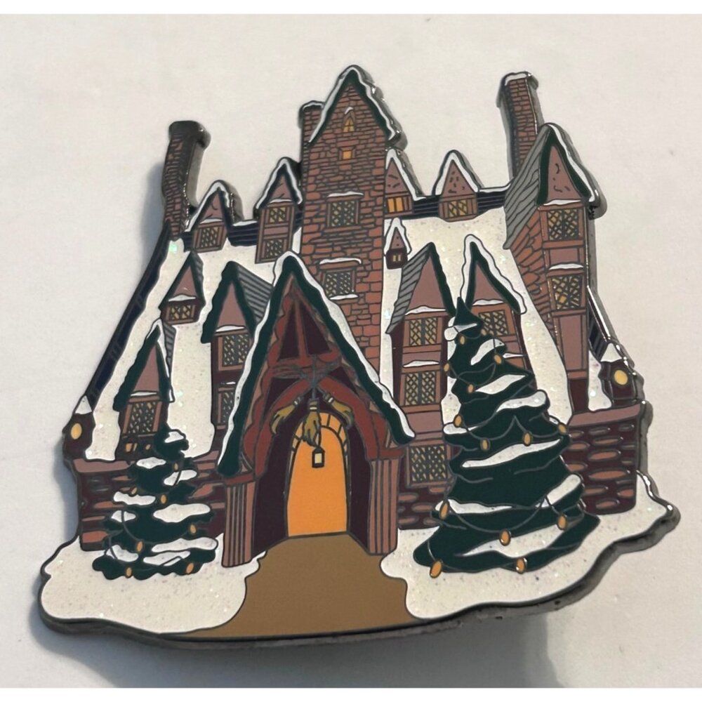 Wizarding Trunk Harry Potter Christmas Village Three 3 Broomsticks Lapel Pin
